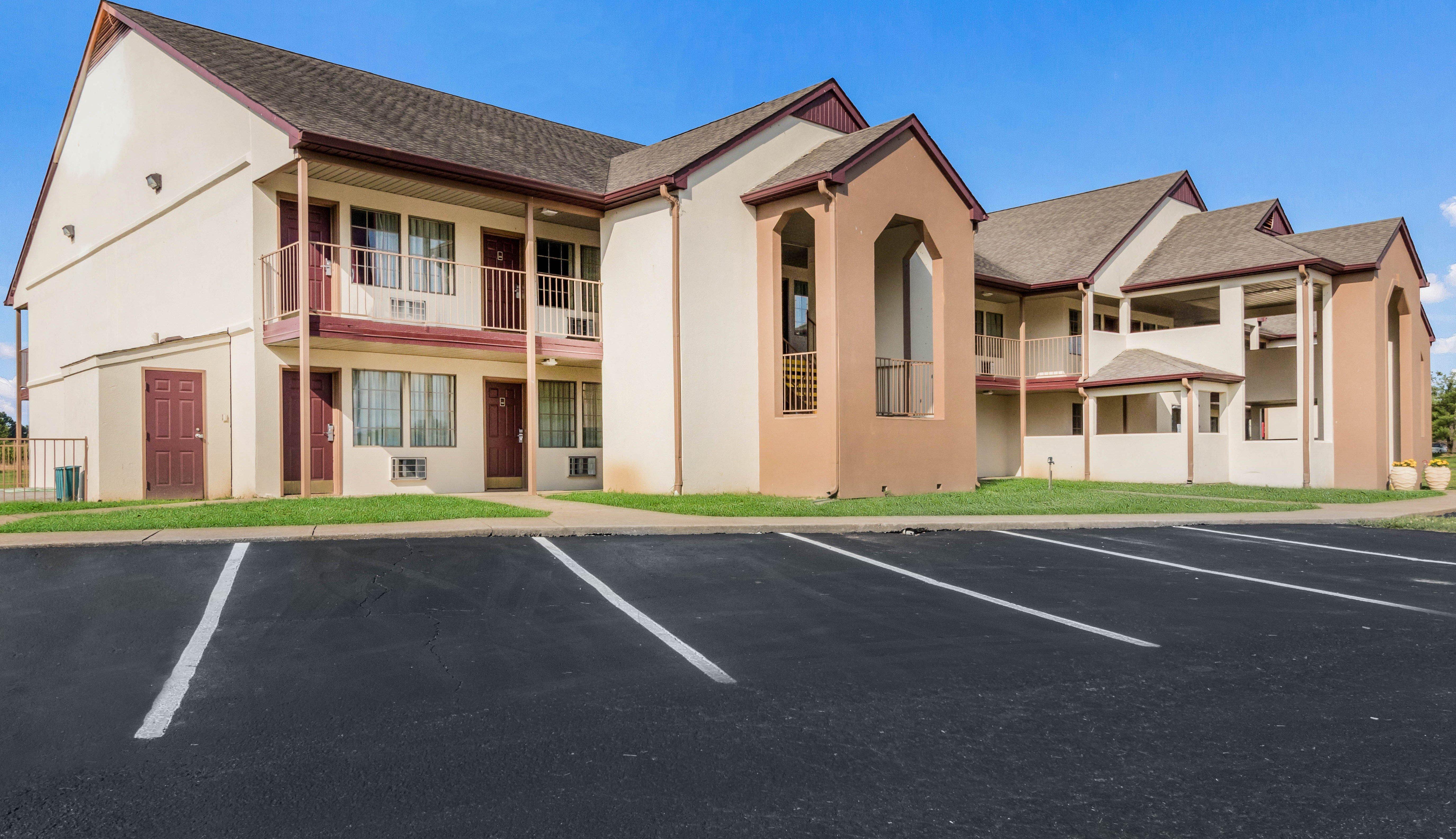 Red Roof Inn Cadiz Ngoại thất bức ảnh