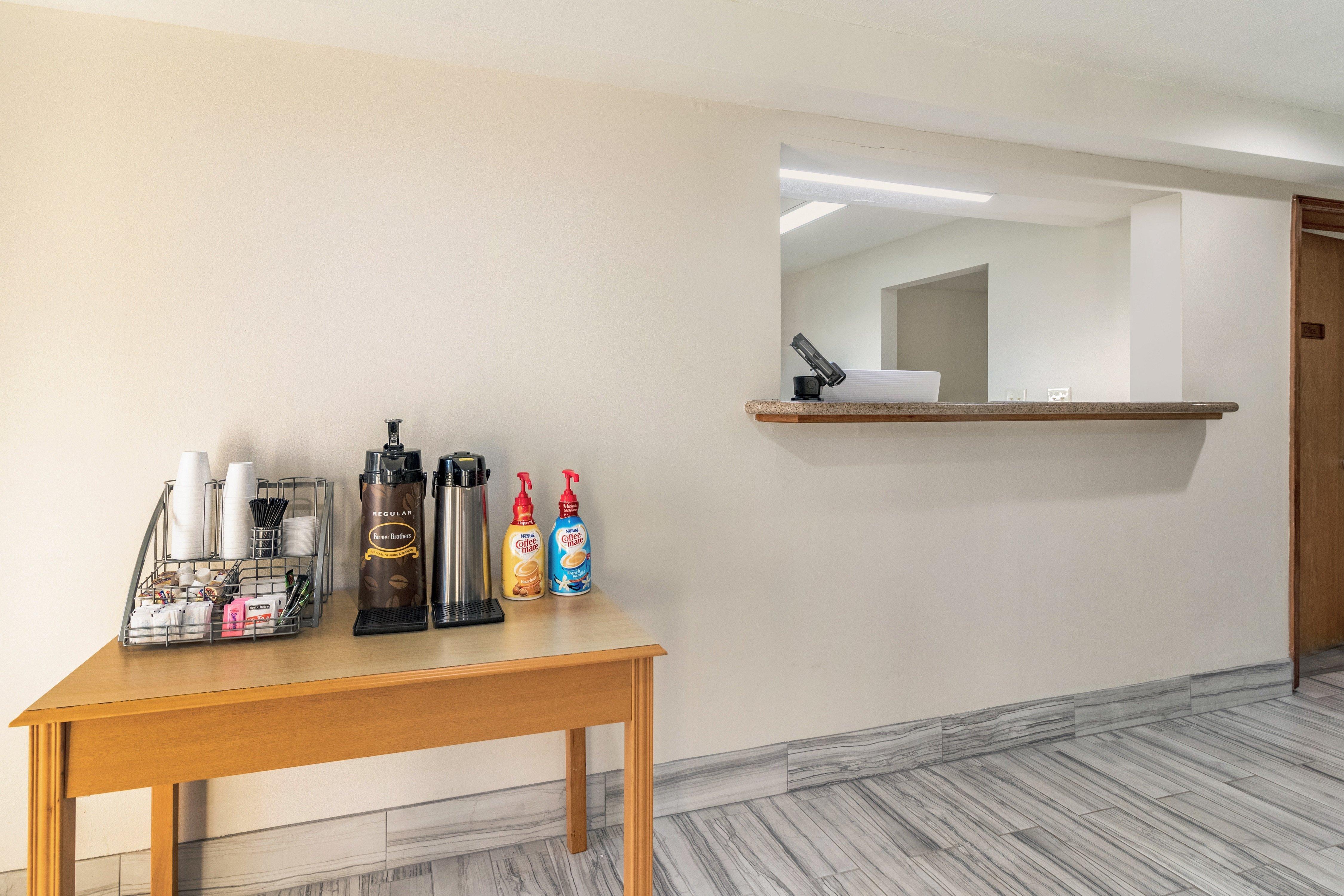 Red Roof Inn Cadiz Ngoại thất bức ảnh