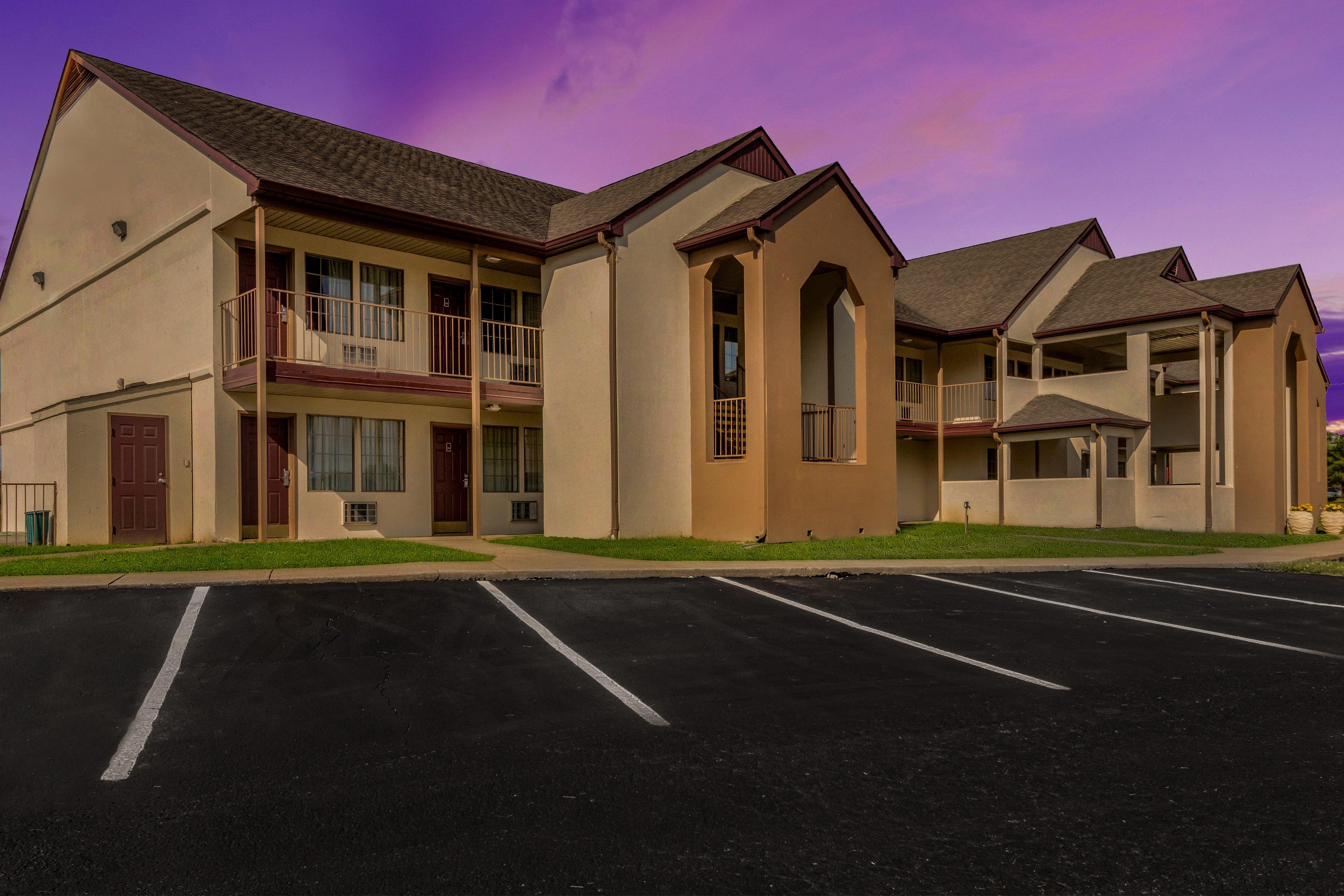Red Roof Inn Cadiz Ngoại thất bức ảnh